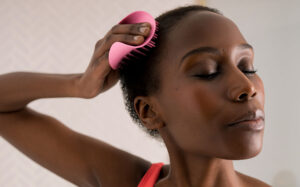 Effective ways to make your hair grow faster with the right scalp massages: Signs your need a scalp massage